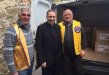 I pacchi pasquali dei Lions alle parrocchie