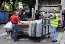 Rifiuti ingombranti? In casa fino a settembre, oppure li smonti