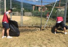 Volontari di Casapound hanno ripulito campetto da calcio