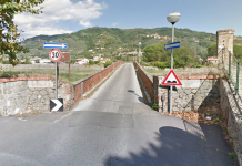 Sopra il ponte la carta canta…sotto il ponte il paese crepa | Lettera aperta