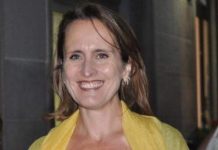 “Quando saremo in difficoltà, mamma, penseremo a te”. L’addio a Silvia