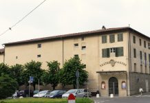 Pescia illuminerà il teatro Pacini in aiuto del mondo dello spettacolo
