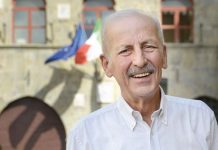 Commercianti di piazza del Grano (alcuni) delusi dal Comune. “Stalli di sosta vietati”