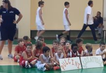 Due sorrisi rossoverdi, peccato per gli under 18