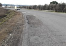 “Caro Sindaco, buche anche in strade comunali…”. La protesta
