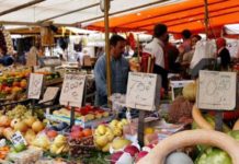 ULTIM’ORA | Cittadini furibondi contro il “si” al mercato della frutta