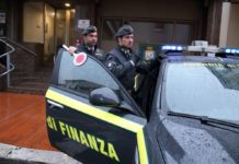 Telefonini venduti “off-line”. Evasa iva per 3 milioni