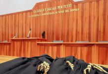 Investitore “spogliato” dei risparmi di una vita. Promotore finanziario e banca condannati