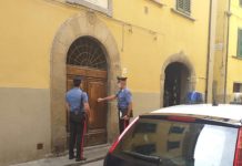 Raptus in ospedale. Rumeno ai domiciliari