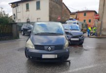 Scontro fra auto. Donna al pronto soccorso. Paura per il metano