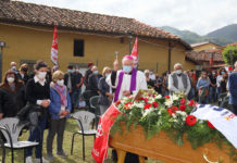 “Bianco come la purezza, rosso come la passione…”. Il commovente saluto a Stefano