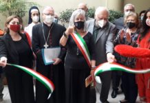“Io ho quel che ho donato”. Giani benedice l’Emporio della Solidarietà. Le foto