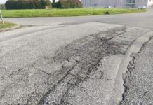 Vannucci, “Avvallamenti e buche nella rotonda di via dei Fiori”. Qualche giorno fa un incidente