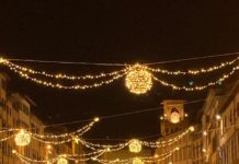 3…2…1! Pescia si accende con la luminara natalizia