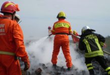 Incendi, bruciano i boschi nel comune di Bagni di Lucca. In azione anche pick up della Vab e della Protezione Civile