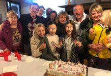 Dalle bombe ai banchi di scuola. Il dolce lieto fine di Dariia, Nika e Roda