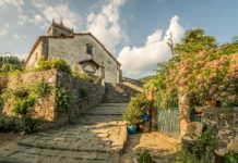 Un firma per salvare la chiesa di Calamecca. Pranzo in regalo