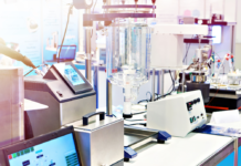 Scuole in movimento. Al Lorenzini un importante contributo per il laboratorio di chimica