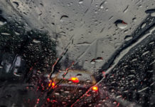 Meteo, attese forti piogge. “Limitare gli spostamenti in auto, no ai sottopassi”