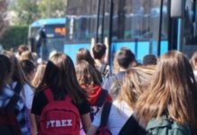 Bus pieni, studenti a terra. Un’impresa…tornare da scuola