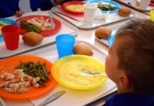 Aperte iscrizioni al servizio mensa e trasporto: come fare