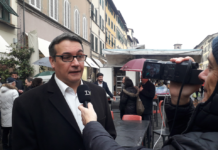 Franchi, dall’agorà verso Palazzo Vicario. “Lavoro di squadra, no a supereroi”. Le foto