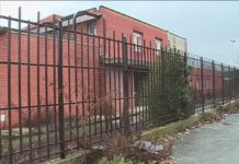 Ex carcere di Veneri, no di Giurlani al Cpr. “Magazzino comunale”