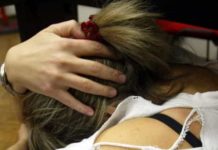 VIOLENZA sessuale di gruppo. Arrestati due valdinievolini. Una ventenne la vittima