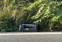 Chi ha perso una stampante? Inciviltà in via Lucchese