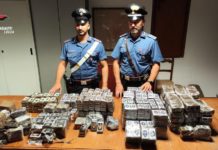 Oltre 100 chilogrammi di hashish e quattro Rolex. Arrestato 23enne