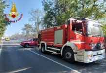 A fuoco sterpaglie e rovi. Pronto intervento dei Vigili del Fuoco di Pescia