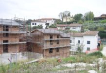 Immobili all’asta a Pescia. Occasioni a partire da ottomila euro. “Affarone” in via XXVII Aprile