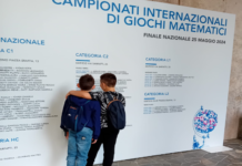 Riccardo e Christian alla Bocconi per gli Internazionali dei Giochi Matematici. In volo per Parigi