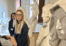 L’indirizzo turistico del Sismondi si racconta alla Scuola Media