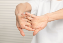 Schiocco articolare, devo preoccuparmi? Greta Mauri di Studio Fisioterapico Giusti