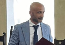 MAURIZIO AVERSA sulla passerella. “Fondi dirottati, sarà in acciaio”
