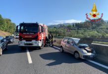 Incidente stradale sull’A11. Persona incastrata nell’abitacolo