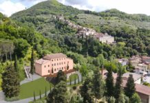 Immersi nel verde e con vista mozzafiato. Bianchi vende appartamenti