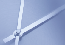 Addio alle giornate lunghe. Arriva l’ora solare, ecco quando si sposteranno le lancette