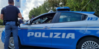 MASSACRATI IN CASA E RAPINATI. Scenario agghiacciante, due arresti, nei guai l’inquilino