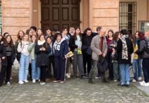 POETESSA MARIANGELA GUALTIERI. Reading con gli studenti del Lorenzini