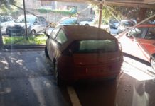 CITROEN C4 ABBANDONATA nel parcheggio dell’ospedale. Il contro, l’appassionato