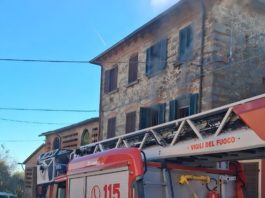 Incendio in un camino ad Altopascio. Evacuate sei persone