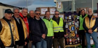 LIONS, pacchi alimentari per le famiglie bisognose