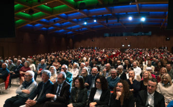 BUON NATALE SOCIO. In 700 per gli auguri. Passaggio di testimone. Le foto