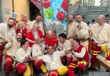 “QUELLI COME TE NON PERDONO MAI”. L’ultimo saluto al Nini. Giallorossi in lutto