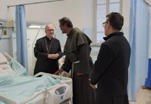 IL VESCOVO TARDELLI in visita al Ss Cosma e Damiano