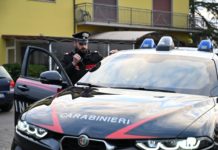 VIAGGIA IN AUTO CON LA COCAINA. Carabinieri arrestano marocchino