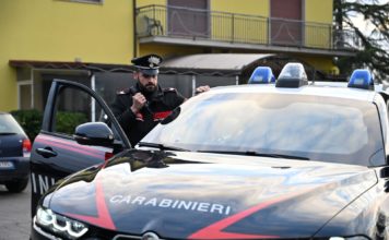 VIAGGIA IN AUTO CON LA COCAINA. Carabinieri arrestano marocchino