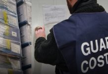 SCARSE CONDIZIONI IGIENICHE. Sequestrate 20 tonnellate di gamberi, gronchi e acciughe